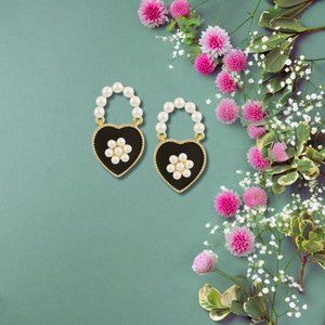 💃 2 for $20 Sale include a 😍 & your name in the comments if you want a bundle.